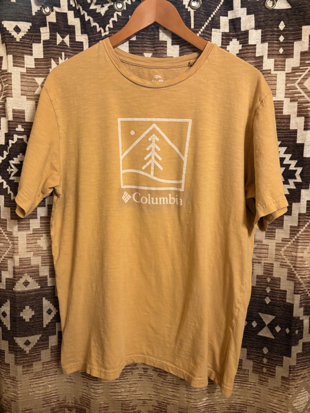 Men’s Columbia Top Size Large